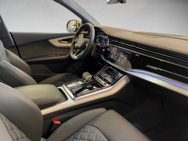 Q8 50 TDI quattro S-line plus Pano 360 Matrix