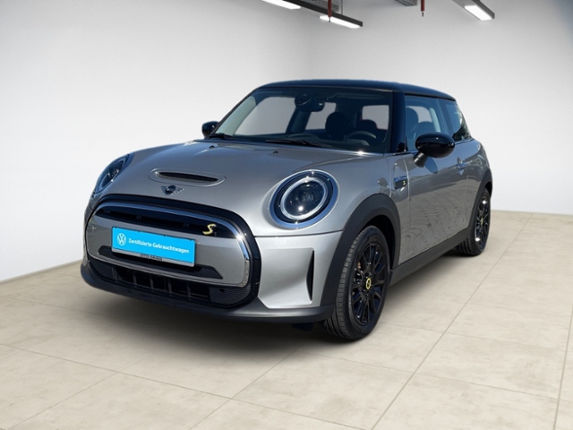 Cooper SE Classic Trim Premium Connected Nav
