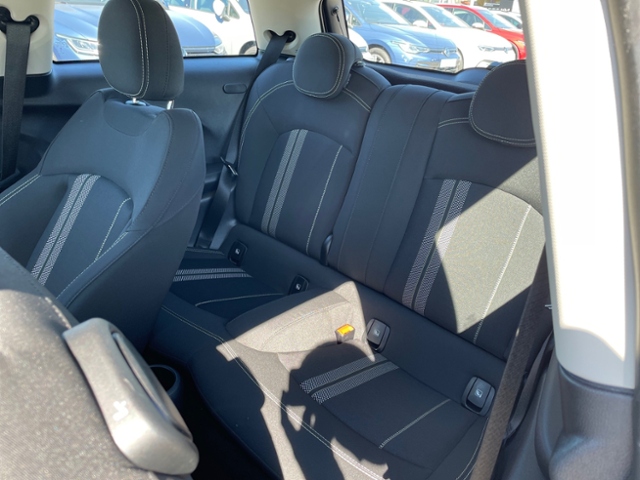 Cooper SE Classic Trim Premium Connected Nav
