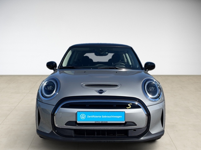 Cooper SE Classic Trim Premium Connected Nav