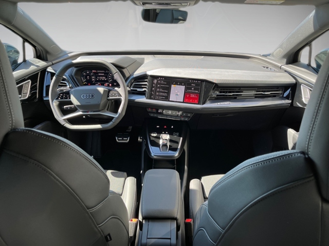 Q4 e-tron 45 basis S-line Assistenz Pro