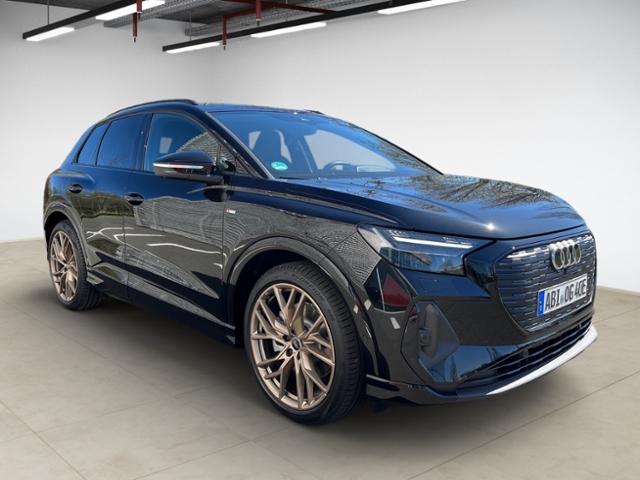 Q4 e-tron 45 basis S-line Assistenz Pro