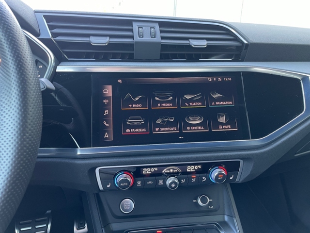 Q3 45 TFSI quattro S line KLIMA NAVI LEDER ALU