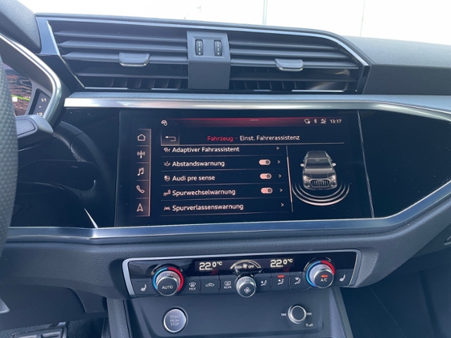 Q3 45 TFSI quattro S line KLIMA NAVI LEDER ALU