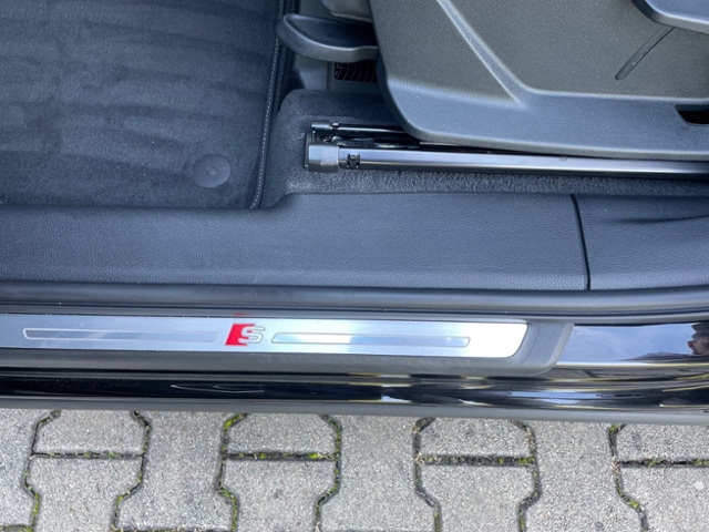Q3 45 TFSI quattro S line KLIMA NAVI LEDER ALU