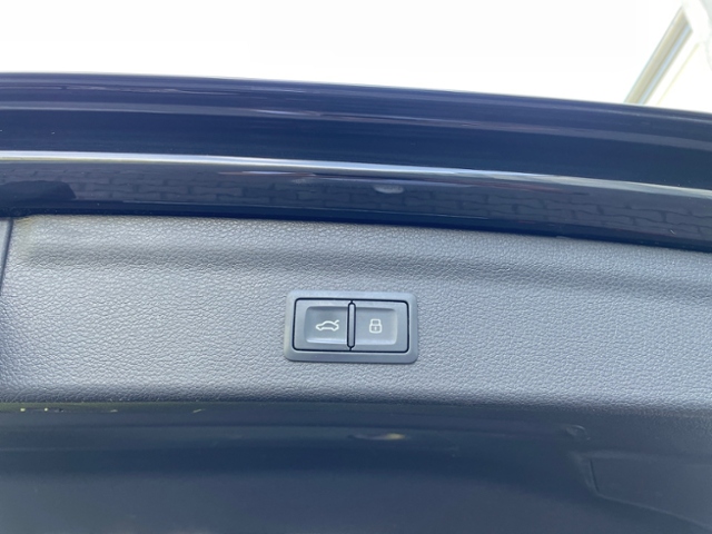 Q3 45 TFSI quattro S line KLIMA NAVI LEDER ALU