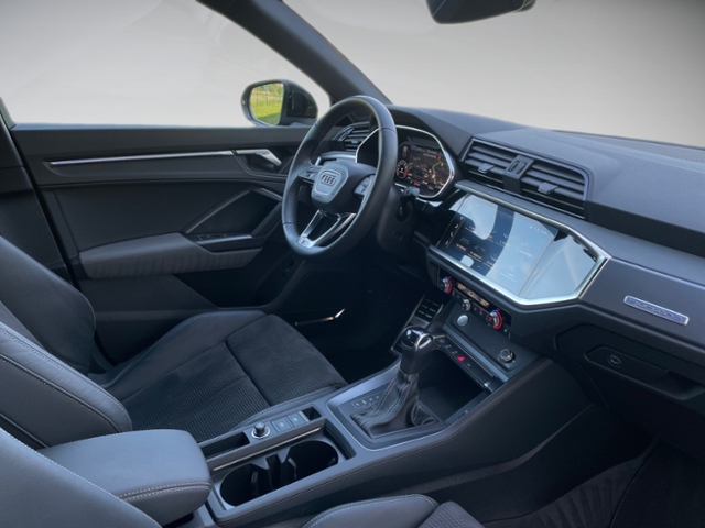 Q3 45 TFSI quattro S line KLIMA NAVI LEDER ALU