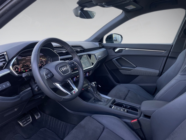 Q3 45 TFSI quattro S line KLIMA NAVI LEDER ALU