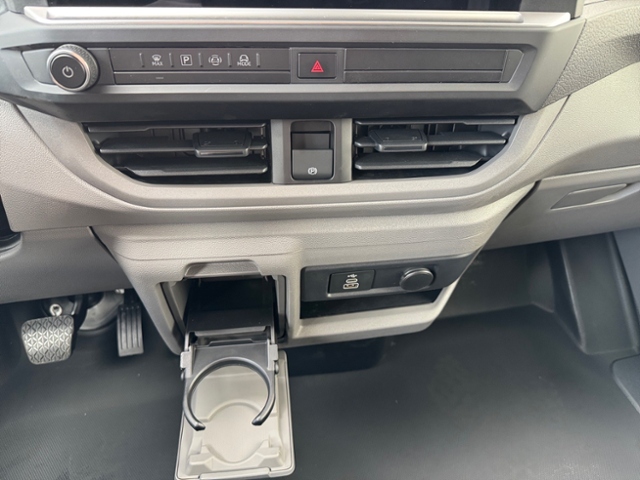 T7 New Transporter Kastenwagen KR 100 kW 1-Gang