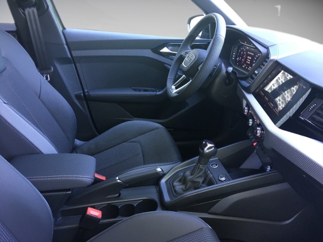 A1 Sportback S line 40 TFSI 152(207) kW(PS) S tr