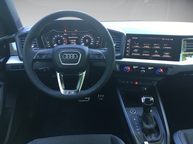 A1 Sportback S line 40 TFSI 152(207) kW(PS) S tr