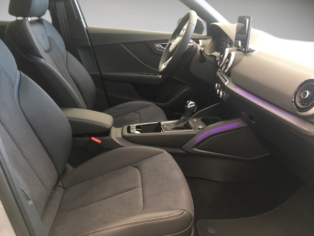 Q2 S line 40 TFSI quattro 140(190) kW(PS) S tron