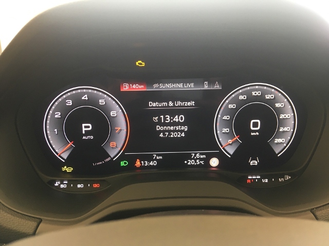 Q2 S line 40 TFSI quattro 140(190) kW(PS) S tron