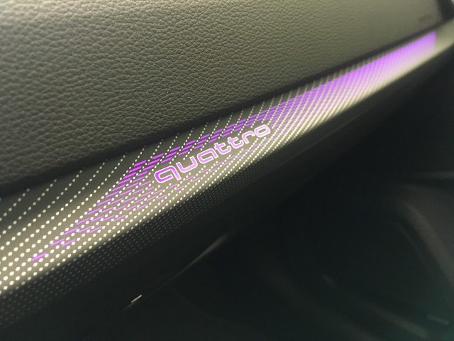 Q2 S line 40 TFSI quattro 140(190) kW(PS) S tron