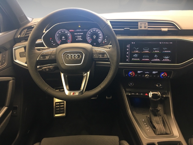 Q3 S line 40 TFSI quattro 140(190) kW(PS) S tron