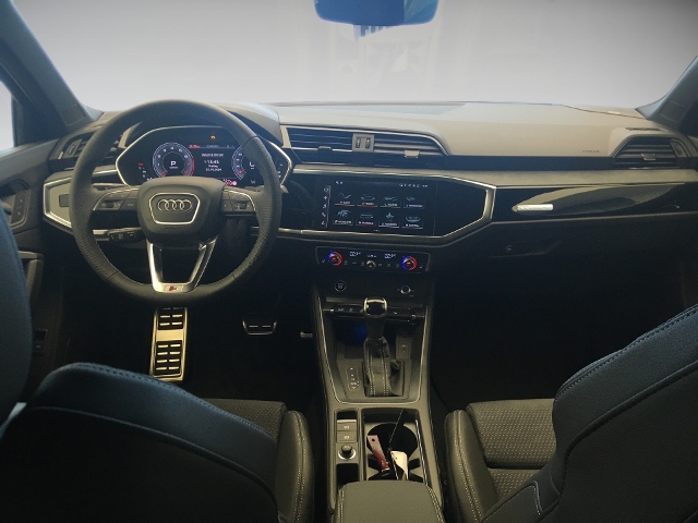 Q3 S line 40 TFSI quattro 140(190) kW(PS) S tron