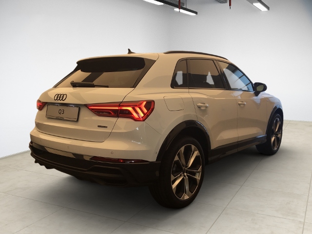 Q3 S line 40 TFSI quattro 140(190) kW(PS) S tron