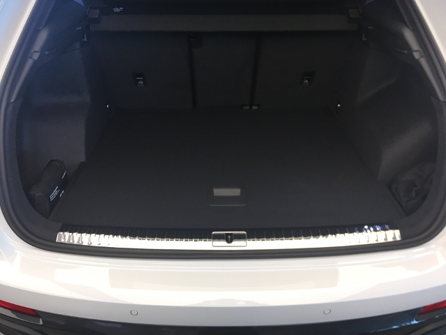Q3 S line 40 TFSI quattro 140(190) kW(PS) S tron
