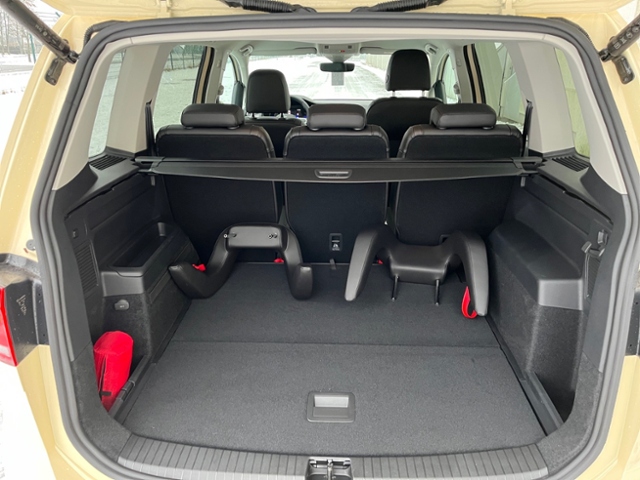 Touran Trendline 2l TDI *TaxameterVorb*Carplay*